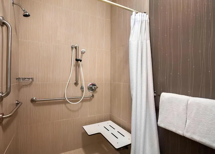 Courtyard By Marriott Hotel