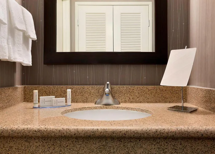 Courtyard By Marriott