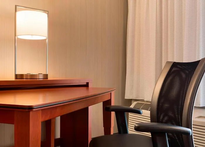 Courtyard By Marriott Hotel 3*
