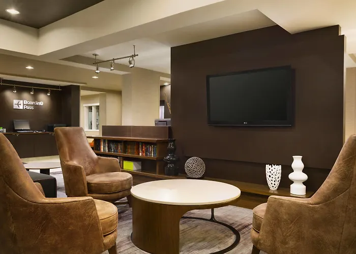 Courtyard By Marriott Hotel Champaign