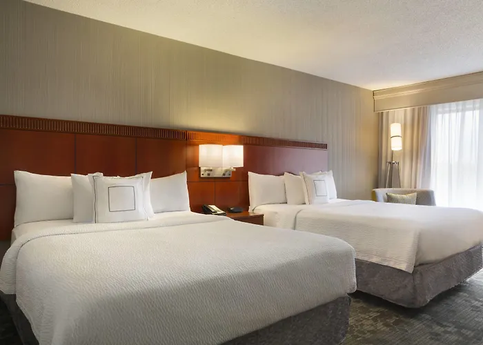 Hotel Courtyard By Marriott 3*