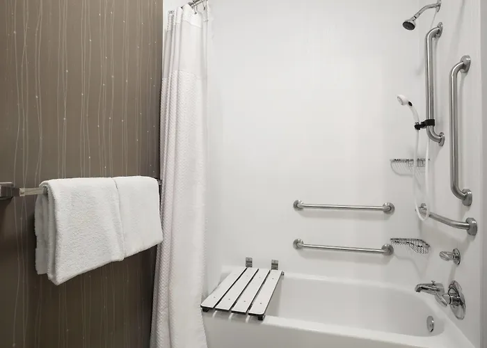 Courtyard By Marriott Hotel 3*