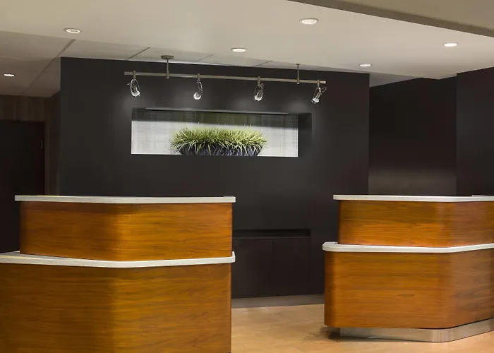 Courtyard By Marriott Hotel 3*