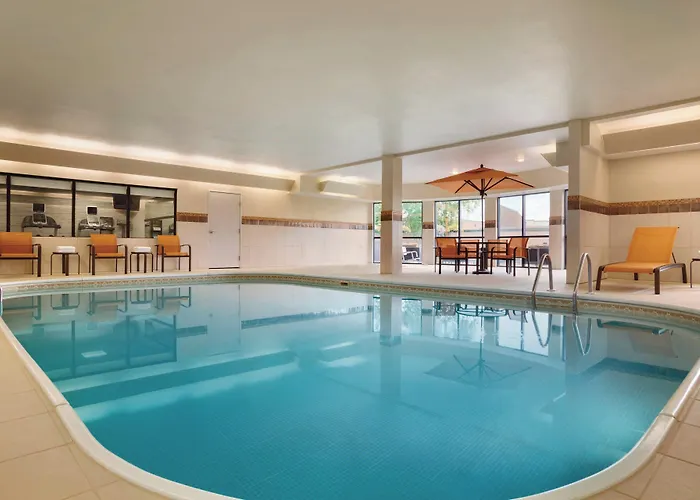 Courtyard By Marriott Hotel Champaign
