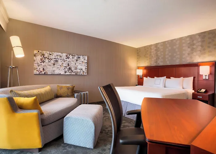 Hotel Courtyard By Marriott 3*