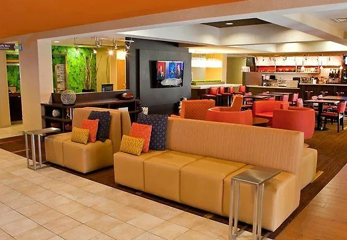 Courtyard By Marriott Hotel
