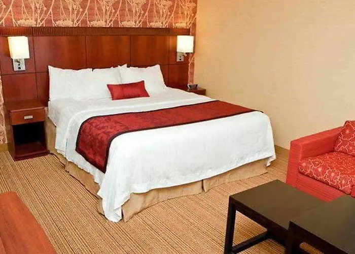 Hotel Courtyard By Marriott