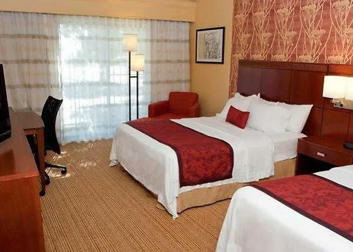 Courtyard By Marriott 3* Champaign