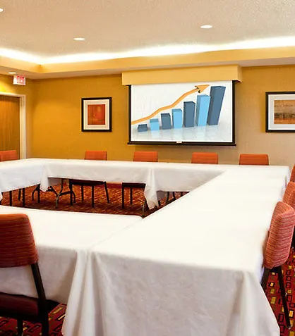 Hotel Courtyard By Marriott